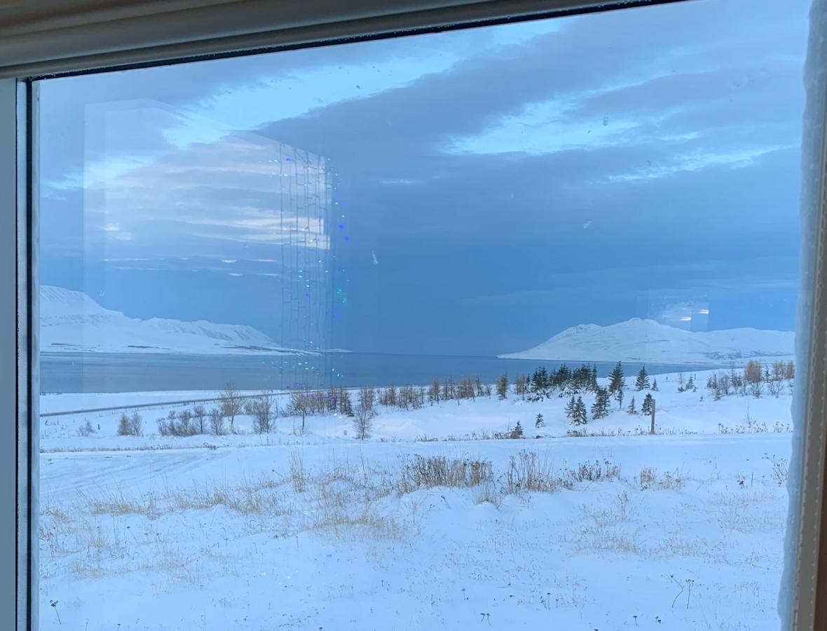 Apartment In The Country, Great View Apt. A Акурейри Экстерьер фото
